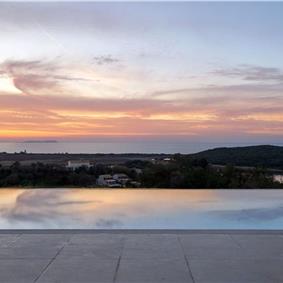 4 bedroom villa with pool & sea views, Acharavi, sleeps 8